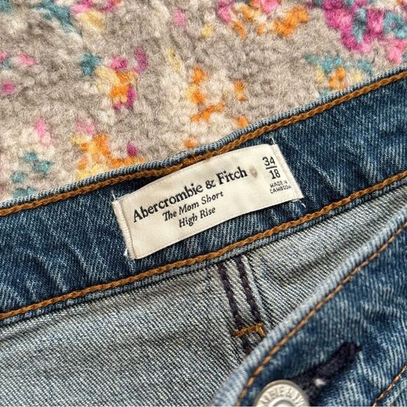 Abercrombie & Fitch High Rise Mom 2.5” Blue Raw Hem Shorts Women’s Size 34/ 18 - Picture 7 of 10